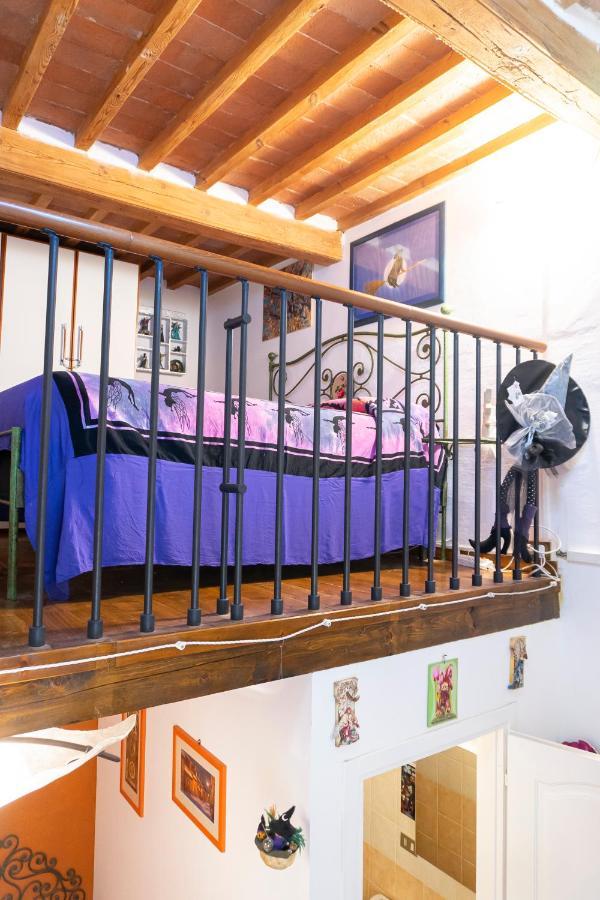 Le Streghe Rooms E Art,Centralissimo Con Garage Su Richiesta Livorno Ngoại thất bức ảnh